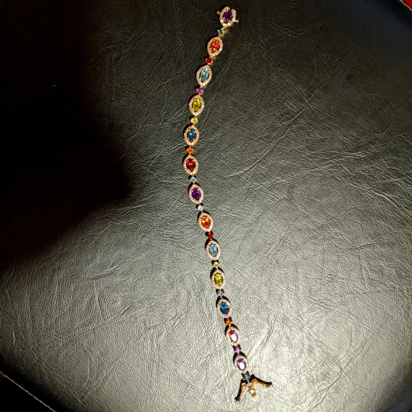 Multi-Gemstone Peridot, London Blue, Amethyst Tennis Bracelet - Picture 3 of 16